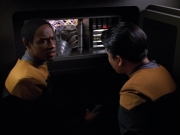 Filename=extant_StarTrek_Voyager_4x26-HopeAndFear_02365.jpg
Filesize=112KiB
Dimensions=1200x900
Date added=Oct 04, 2019 extant_StarTrek_Voyager_4x26-HopeAndFear_02365.jpg