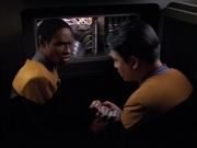 Filename=extant_StarTrek_Voyager_4x26-HopeAndFear_02372.jpg
Filesize=114KiB
Dimensions=1200x900
Date added=Oct 04, 2019 extant_StarTrek_Voyager_4x26-HopeAndFear_02372.jpg