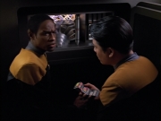 Filename=extant_StarTrek_Voyager_4x26-HopeAndFear_02373.jpg
Filesize=112KiB
Dimensions=1200x900
Date added=Oct 04, 2019 extant_StarTrek_Voyager_4x26-HopeAndFear_02373.jpg