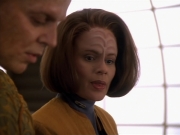 extant_StarTrek_Voyager_4x26-HopeAndFear_02433.jpg