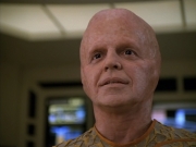 extant_StarTrek_Voyager_4x26-HopeAndFear_02478.jpg