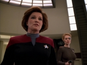 extant_StarTrek_Voyager_4x26-HopeAndFear_02479.jpg