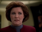 extant_StarTrek_Voyager_4x26-HopeAndFear_02485.jpg