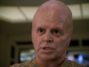 extant_StarTrek_Voyager_4x26-HopeAndFear_02523.jpg