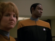 extant_StarTrek_Voyager_4x26-HopeAndFear_02530.jpg