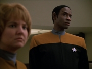 extant_StarTrek_Voyager_4x26-HopeAndFear_02531.jpg
