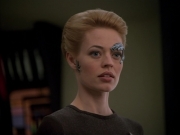 extant_StarTrek_Voyager_4x26-HopeAndFear_02542.jpg