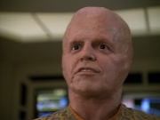 extant_StarTrek_Voyager_4x26-HopeAndFear_02548.jpg