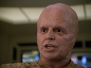 extant_StarTrek_Voyager_4x26-HopeAndFear_02554.jpg