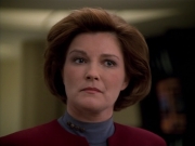 extant_StarTrek_Voyager_4x26-HopeAndFear_02555.jpg