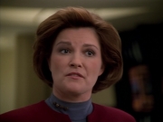 extant_StarTrek_Voyager_4x26-HopeAndFear_02559.jpg