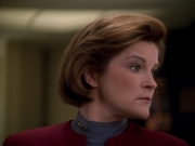 extant_StarTrek_Voyager_4x26-HopeAndFear_02587.jpg