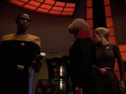 extant_StarTrek_Voyager_4x26-HopeAndFear_02602.jpg