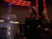 extant_StarTrek_Voyager_4x26-HopeAndFear_02618.jpg