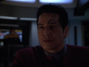 extant_StarTrek_Voyager_4x26-HopeAndFear_02678.jpg