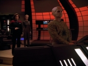 extant_StarTrek_Voyager_4x26-HopeAndFear_02698.jpg