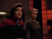 extant_StarTrek_Voyager_4x26-HopeAndFear_02729.jpg