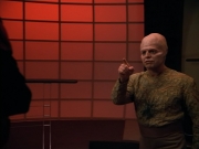 extant_StarTrek_Voyager_4x26-HopeAndFear_02750.jpg