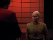 extant_StarTrek_Voyager_4x26-HopeAndFear_02771.jpg