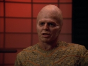 extant_StarTrek_Voyager_4x26-HopeAndFear_02780.jpg