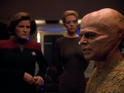 extant_StarTrek_Voyager_4x26-HopeAndFear_02843.jpg