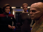 extant_StarTrek_Voyager_4x26-HopeAndFear_02866.jpg