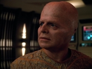 extant_StarTrek_Voyager_4x26-HopeAndFear_02987.jpg