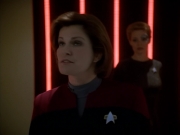 extant_StarTrek_Voyager_4x26-HopeAndFear_03139.jpg