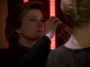 extant_StarTrek_Voyager_4x26-HopeAndFear_03201.jpg
