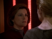 extant_StarTrek_Voyager_4x26-HopeAndFear_03265.jpg