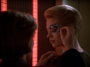 extant_StarTrek_Voyager_4x26-HopeAndFear_03283.jpg