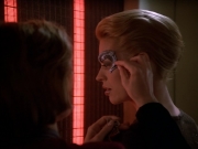 extant_StarTrek_Voyager_4x26-HopeAndFear_03309.jpg