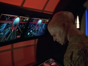 extant_StarTrek_Voyager_4x26-HopeAndFear_03346.jpg