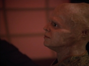extant_StarTrek_Voyager_4x26-HopeAndFear_03571.jpg