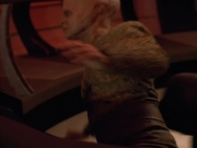 extant_StarTrek_Voyager_4x26-HopeAndFear_03575.jpg
