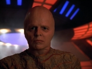 extant_StarTrek_Voyager_4x26-HopeAndFear_03611.jpg