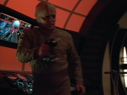extant_StarTrek_Voyager_4x26-HopeAndFear_03621.jpg
