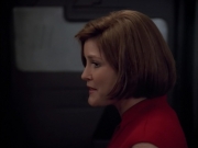extant_StarTrek_Voyager_4x26-HopeAndFear_03748.jpg