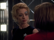 extant_StarTrek_Voyager_4x26-HopeAndFear_03790.jpg