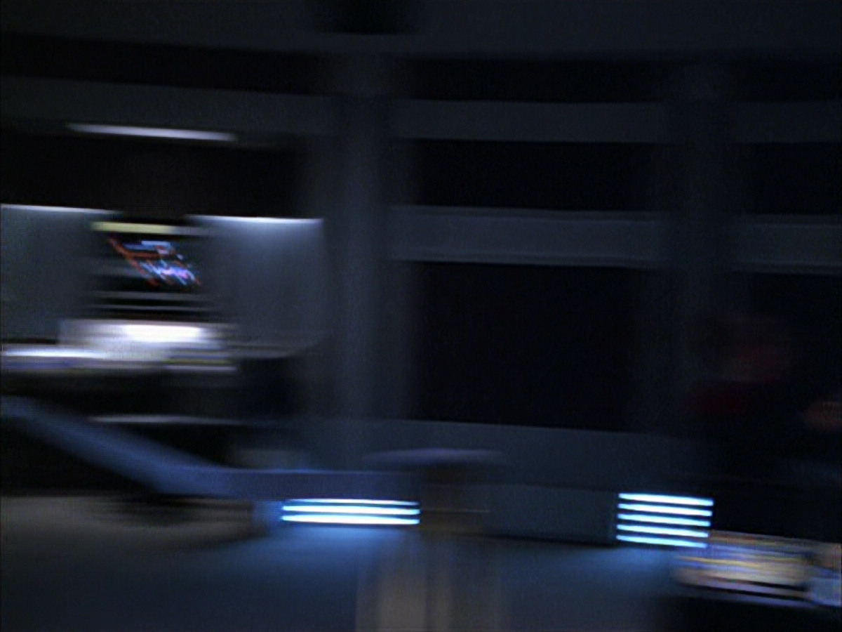 extant_StarTrek_VOY_6x01-EquinoxPart2_00149.jpg