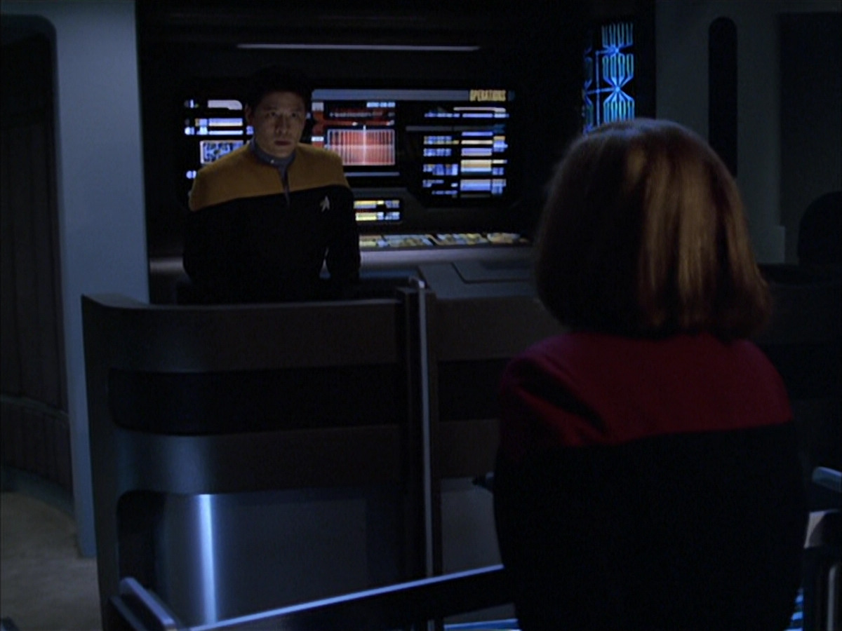 extant_StarTrek_VOY_6x01-EquinoxPart2_00180.jpg