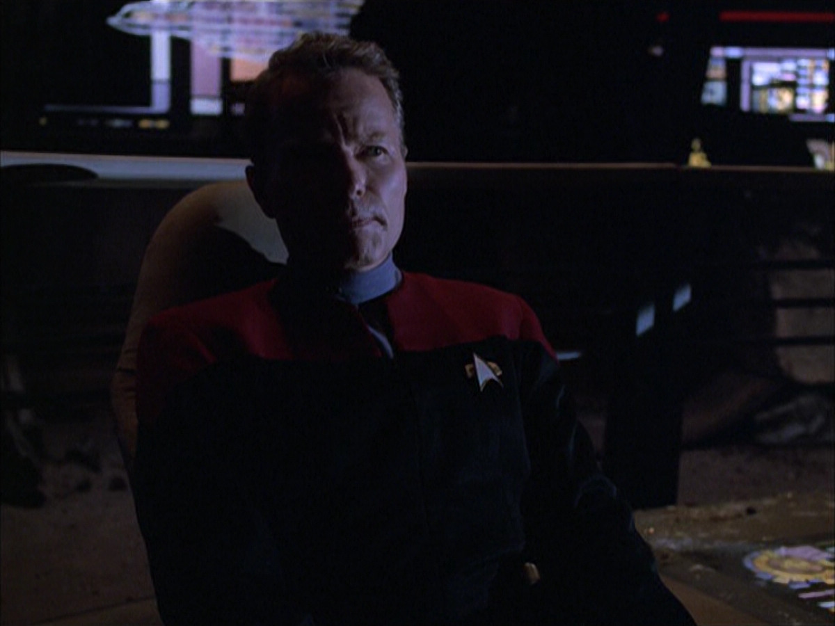 extant_StarTrek_VOY_6x01-EquinoxPart2_00201.jpg
