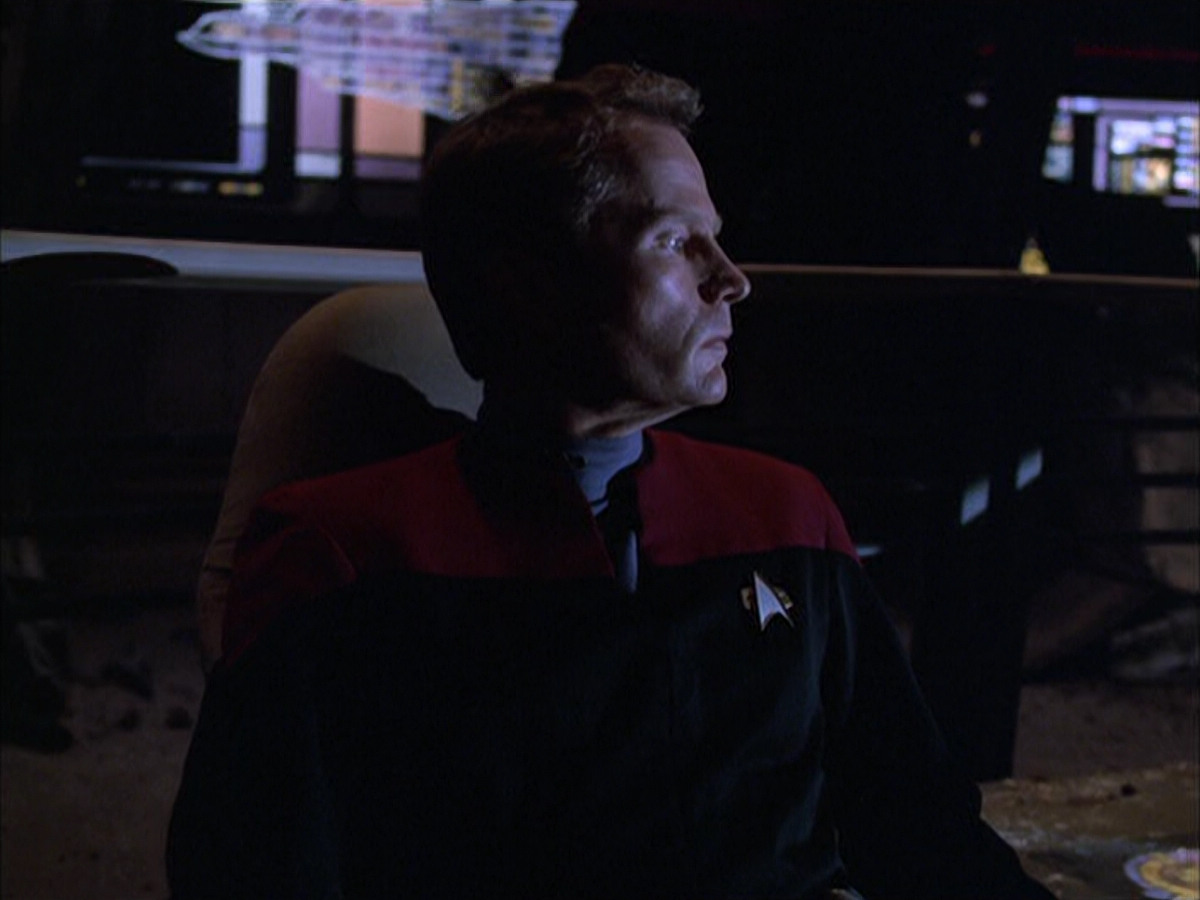 extant_StarTrek_VOY_6x01-EquinoxPart2_00207.jpg