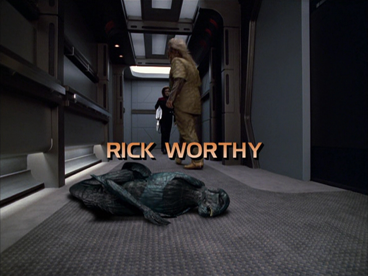 extant_StarTrek_VOY_6x01-EquinoxPart2_00395.jpg