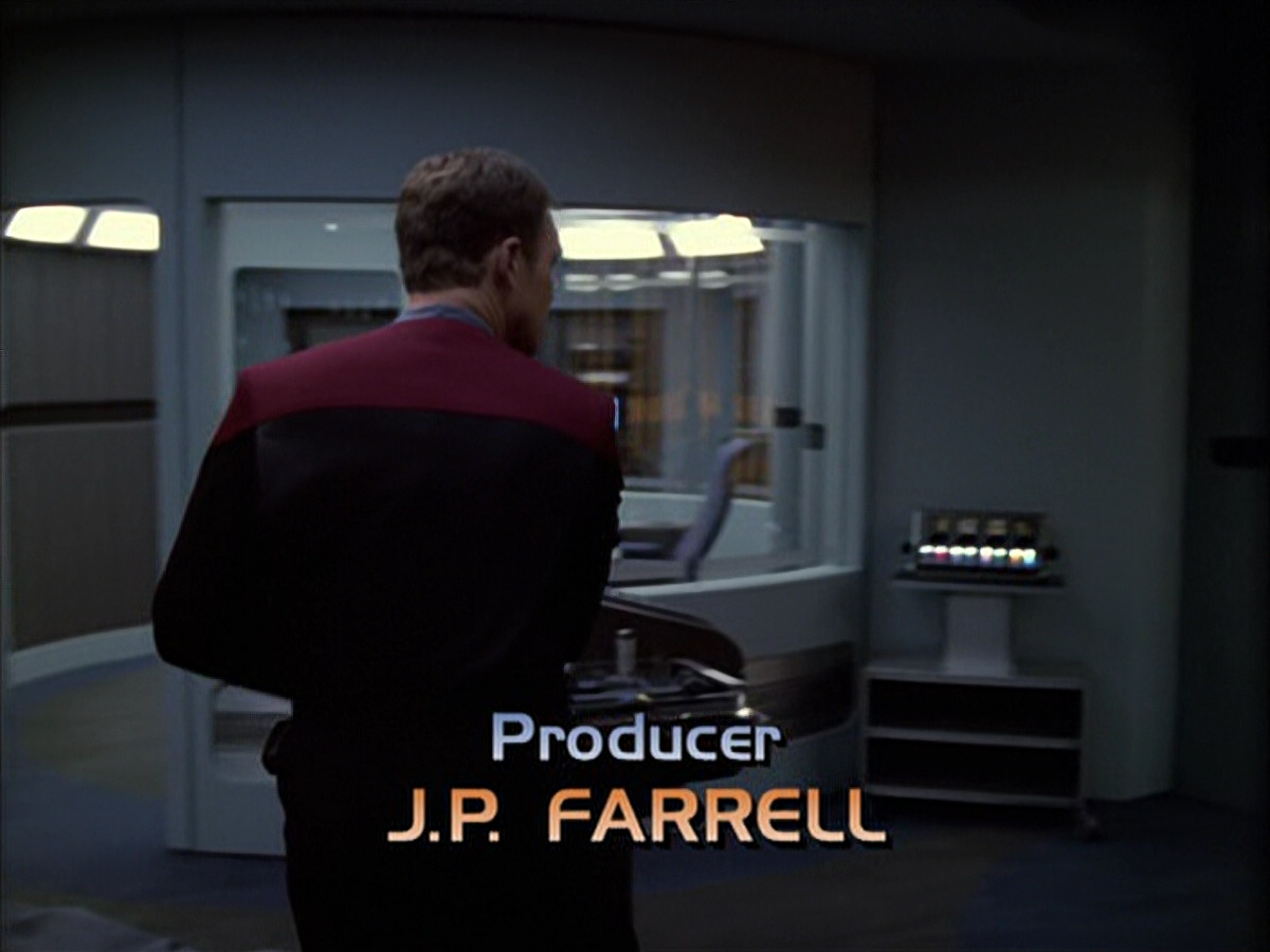 extant_StarTrek_VOY_6x01-EquinoxPart2_00427.jpg