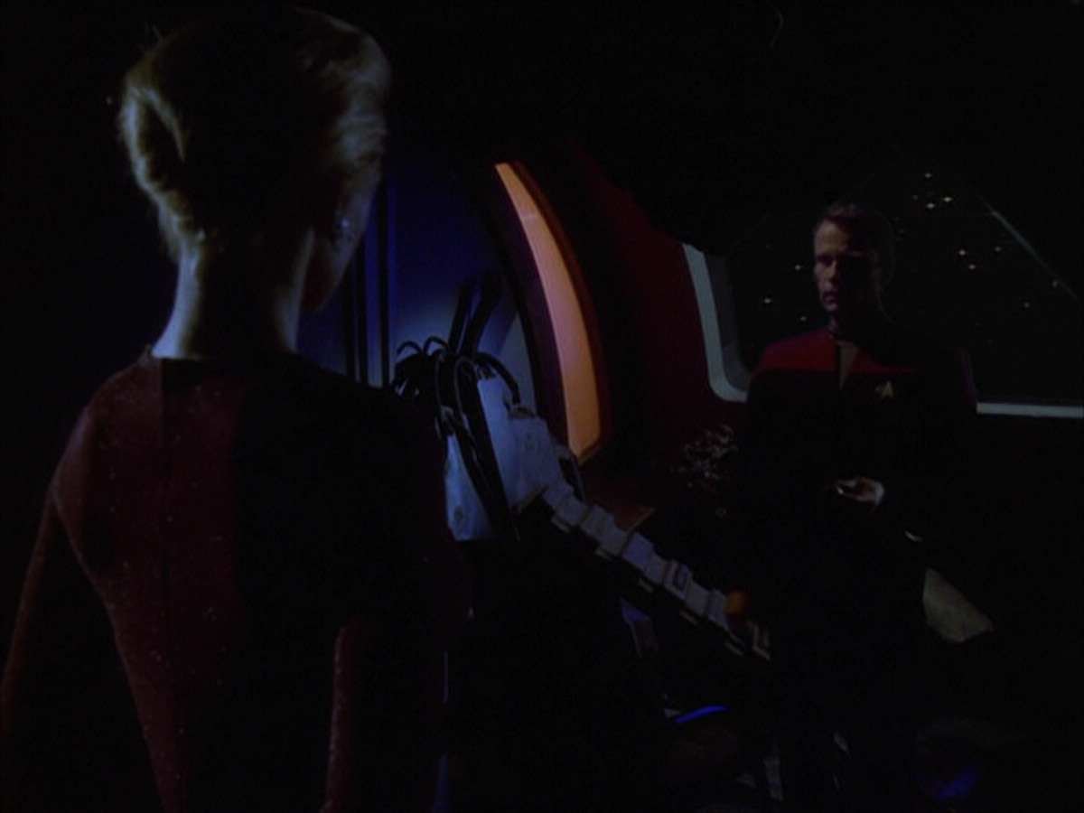 extant_StarTrek_VOY_6x01-EquinoxPart2_00544.jpg