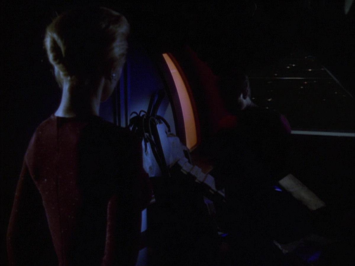 extant_StarTrek_VOY_6x01-EquinoxPart2_00562.jpg