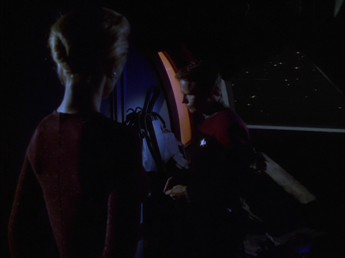 extant_StarTrek_VOY_6x01-EquinoxPart2_00564.jpg