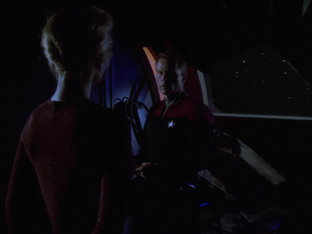 extant_StarTrek_VOY_6x01-EquinoxPart2_00575.jpg