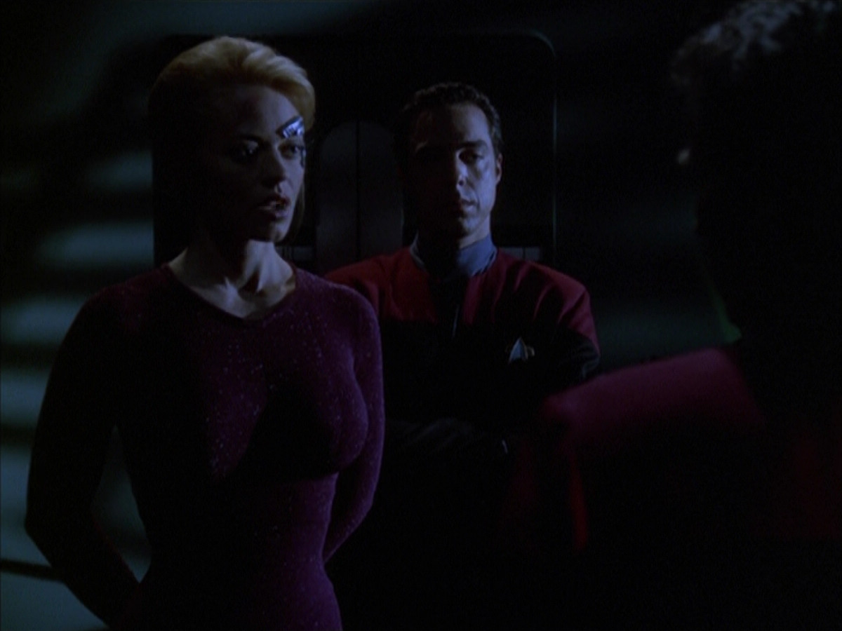 extant_StarTrek_VOY_6x01-EquinoxPart2_00582.jpg